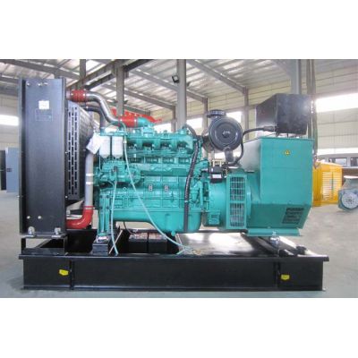 120kw玉柴柴油发电机组-玉柴6缸柴油机YC6B205L-D20柴油发电机组,缸径/行程：108/125mm,柴油发电机组水冷发动机功率152KW,柴油发电机组配套马拉松斯坦福发电机。厂价直销欢迎选购：13773399855。