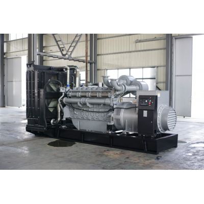 1500kw珀金斯柴油发电机组-珀金斯16缸柴油机4016-61TRG1柴油发电机组,缸径/行程：160/190mm,柴油发电机组水冷发动机功率1558KW,柴油发电机组配套马拉松斯坦福发电机。厂价直销欢迎选购：13773399855。