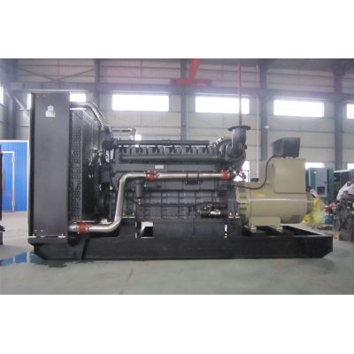 700kw上柴股份柴油发电机组-上柴股份6缸柴油机SC33W990D2柴油发电机组,缸径/行程：180/215mm,柴油发电机组水冷发动机功率726KW,柴油发电机组配套马拉松斯坦福发电机。厂价直销欢迎选购：13773399855。