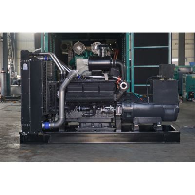 600kw上柴股份柴油发电机组-上柴股份12缸柴油机SC27G900D2柴油发电机组,缸径/行程：135/155mm,柴油发电机组水冷发动机功率662KW,柴油发电机组配套马拉松斯坦福发电机。厂价直销欢迎选购：13773399855。