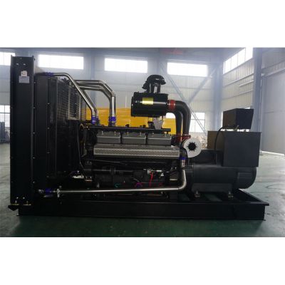 400kw康沃柴油发电机组-康沃12缸柴油机KW25G610D2柴油发电机组,缸径/行程：135/150mm,柴油发电机组水冷发动机功率445KW,柴油发电机组配套马拉松斯坦福发电机。厂价直销欢迎选购：13773399855。