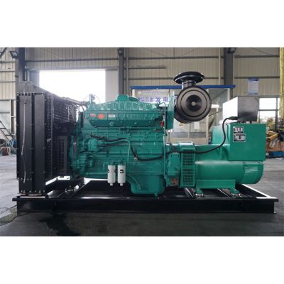 300kw重庆康明斯柴油发电机组-重庆康明斯6缸柴油机NTA855-G2柴油发电机组,缸径/行程：140/152mm,柴油发电机组水冷发动机功率321KW,柴油发电机组配套马拉松斯坦福发电机。厂价直销欢迎选购：13773399855。
