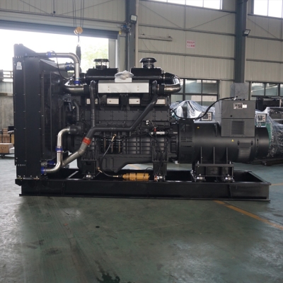 600kw上柴动力柴油发电机组-上柴股份6缸柴油机6KTAA25-G38柴油发电机组,缸径/行程：170/185mm,柴油发电机组水冷发动机功率684KW,柴油发电机组配套马拉松斯坦福发电机。厂价直销欢迎选购：13773399855。