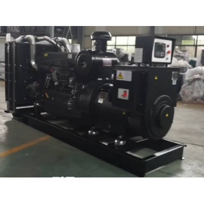 300kw上柴股份柴油发电机组-上柴动力6缸柴油机SC12E480D2柴油发电机组,缸径/行程：128/153mm,柴油发电机组水冷发动机功率355KW,柴油发电机组配套马拉松斯坦福发电机。厂价直销欢迎选购：13773399855。